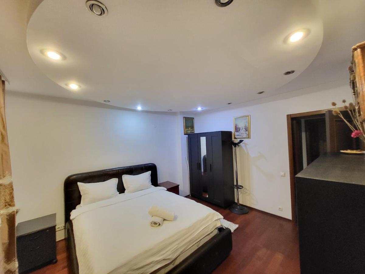 1St Floor National Arena Monza Studio Bukares Bagian luar foto